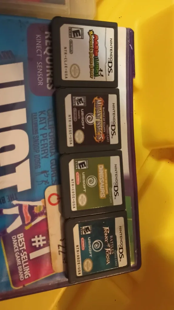 PS3, Xbox, and Nintendo DS Games image indicator(2)