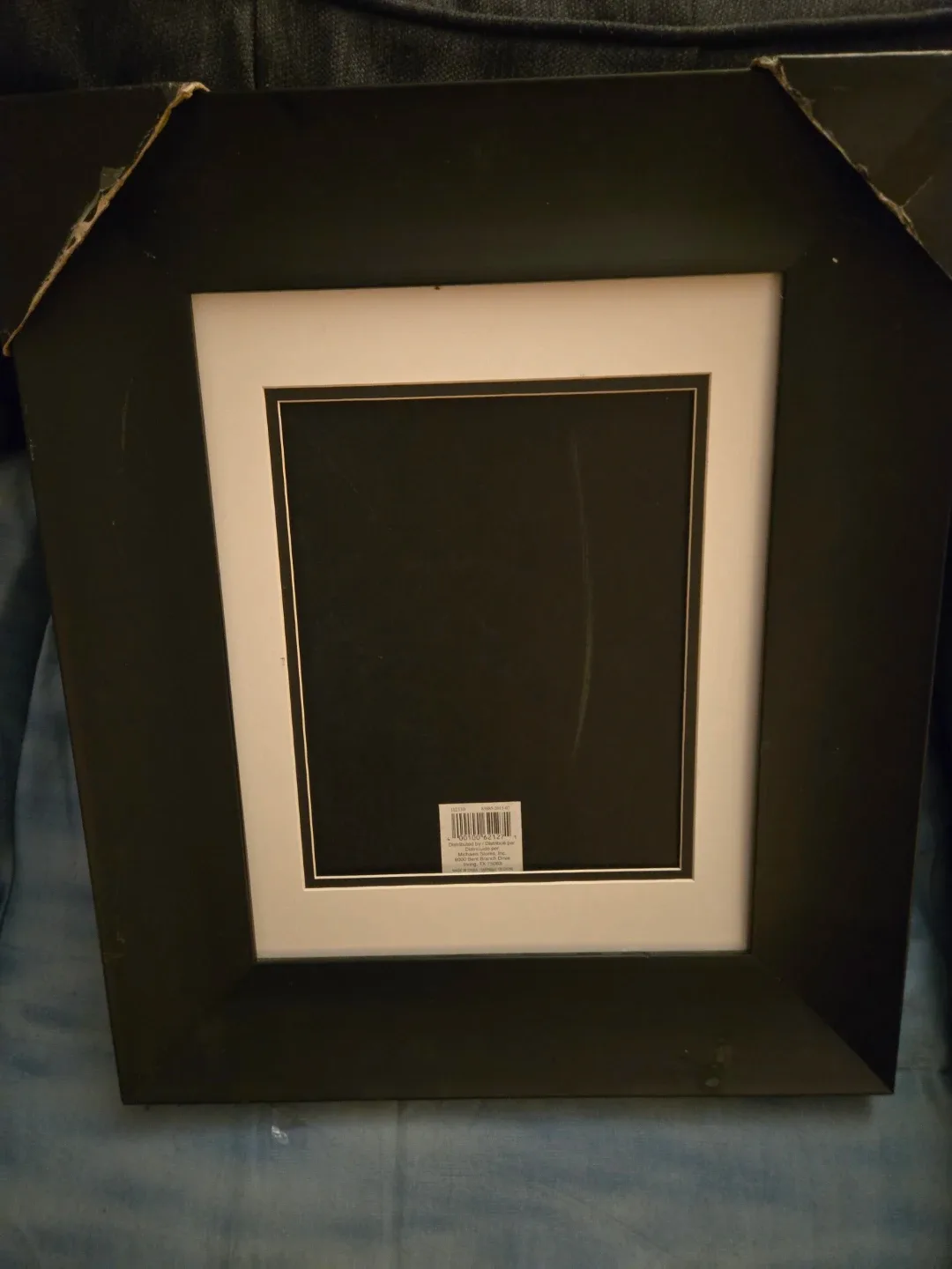 🥕Black Picture Frame with mat.