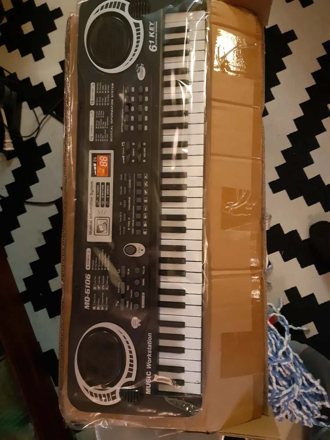 MQ-6106 61-Key Electronic Keyboard 🥕 image indicator(7)