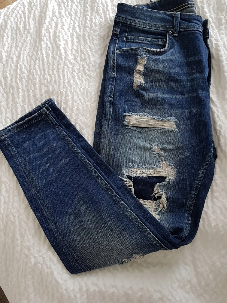 Zara Man Distressed Jeans, Size 32