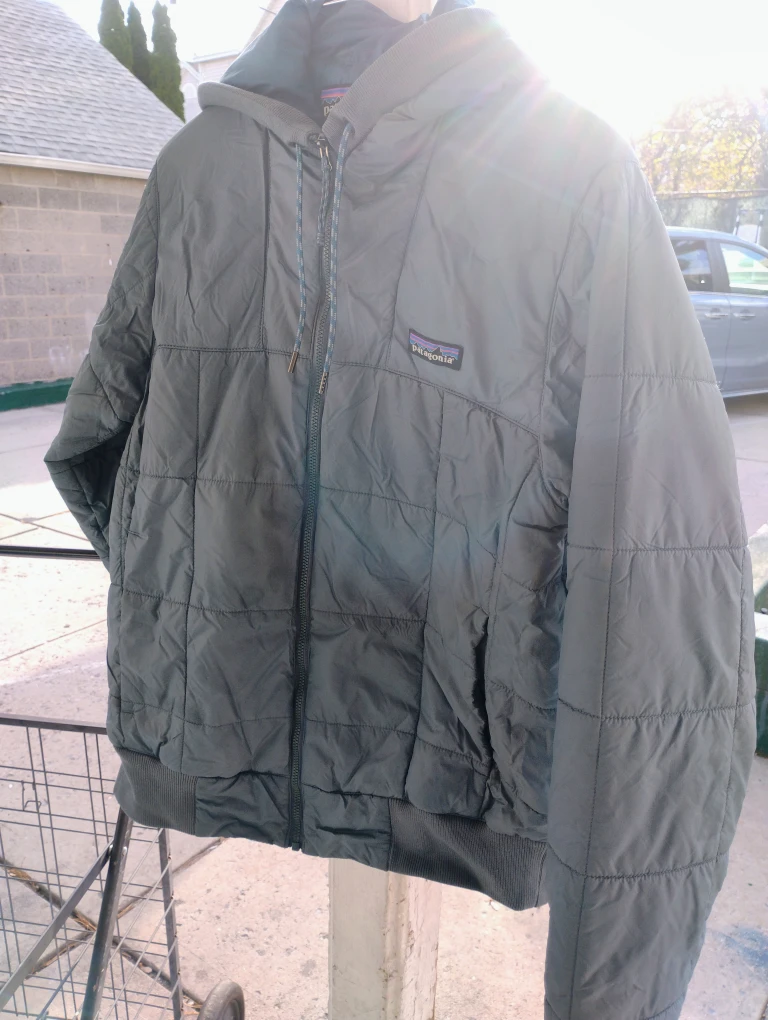 Patagonia XS Men's Gray Hooded Jacket