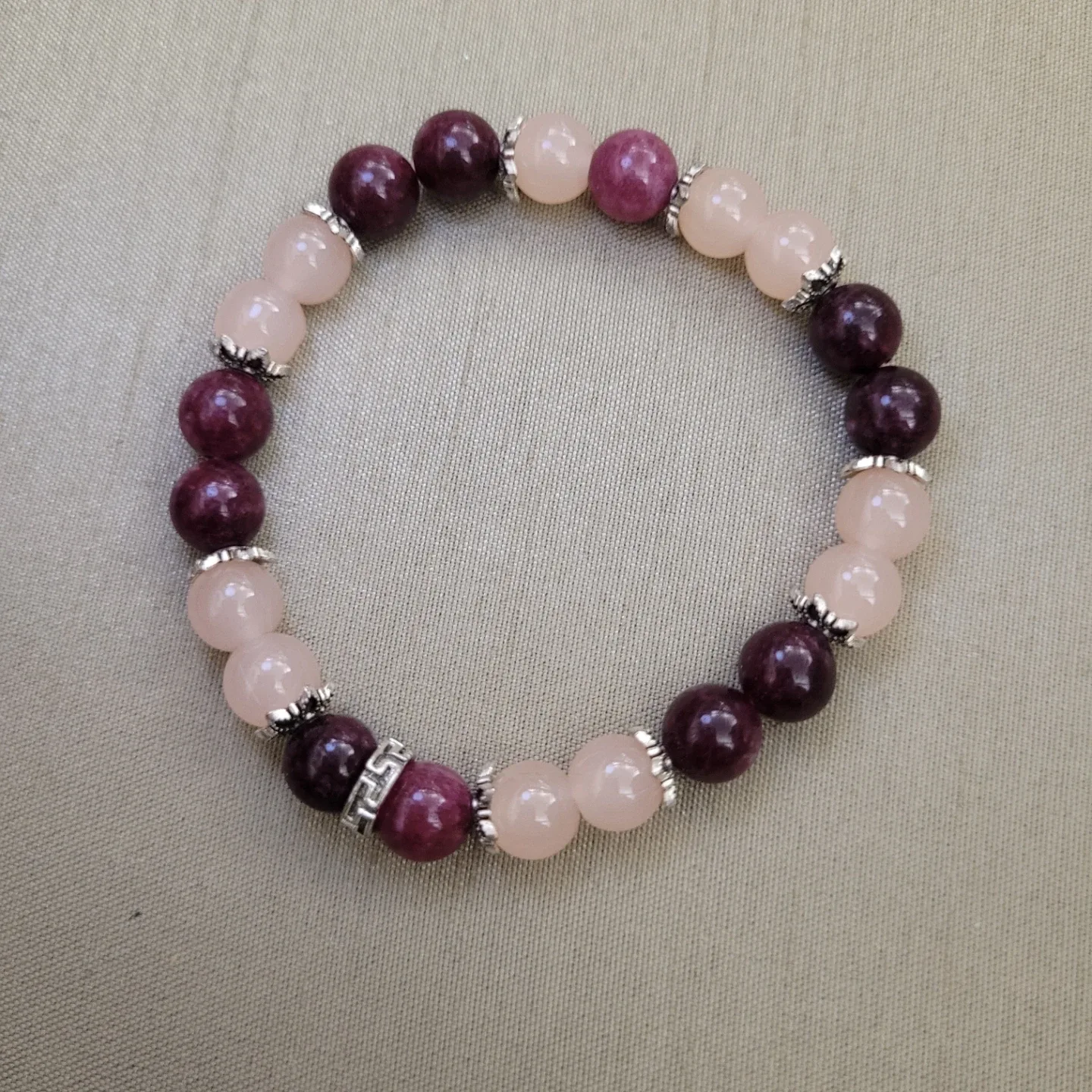 Beautiful Stretch Beaded Bracelet Brand New without Tags thumbnail