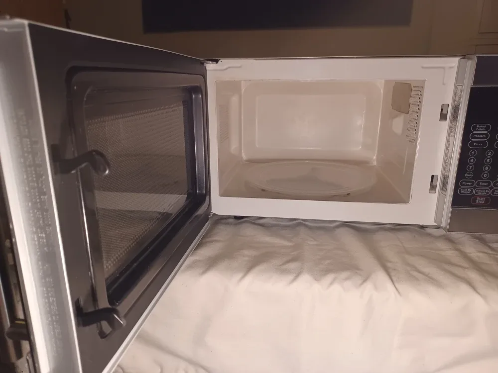 Danby Designer Microwave image indicator(3)