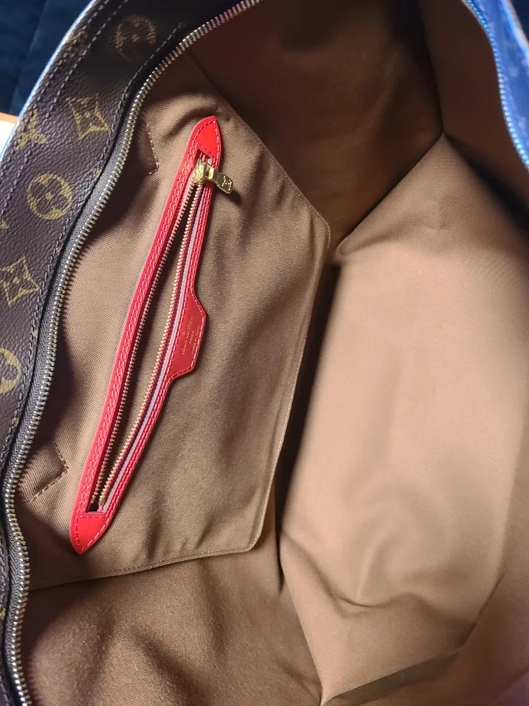 Louis Vuitton All In MM Tote image indicator(7)