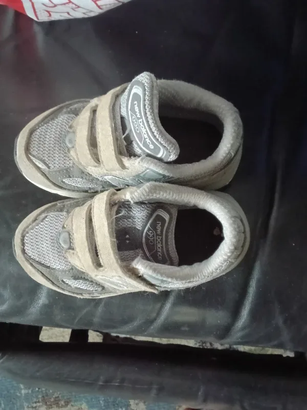 New Balance 990 Kids' Shoes