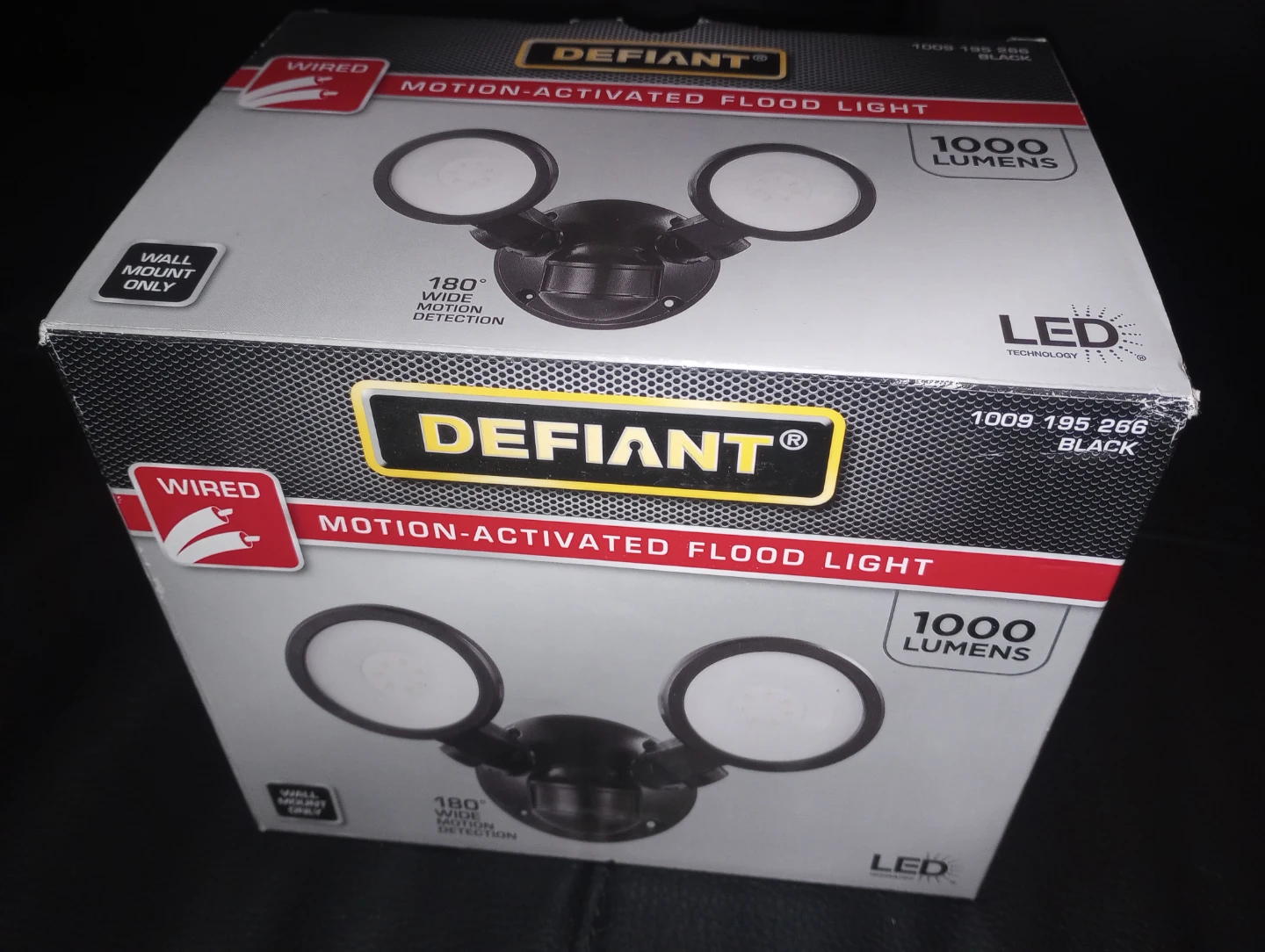 New Defiant Motion-Activated Flood Light - photo 2