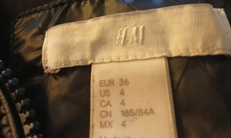 H&M Black Puffer Jacket - Size US 4 image indicator(2)