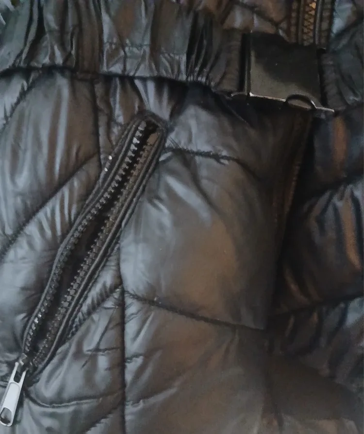 H&M Black Puffer Jacket - Size US 4 image indicator(6)