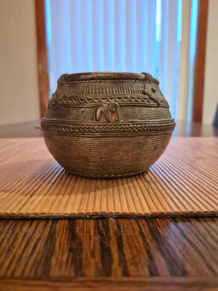 Vintage/Antique Handmade Brass Pot with Elephant & Moon image indicator(7)