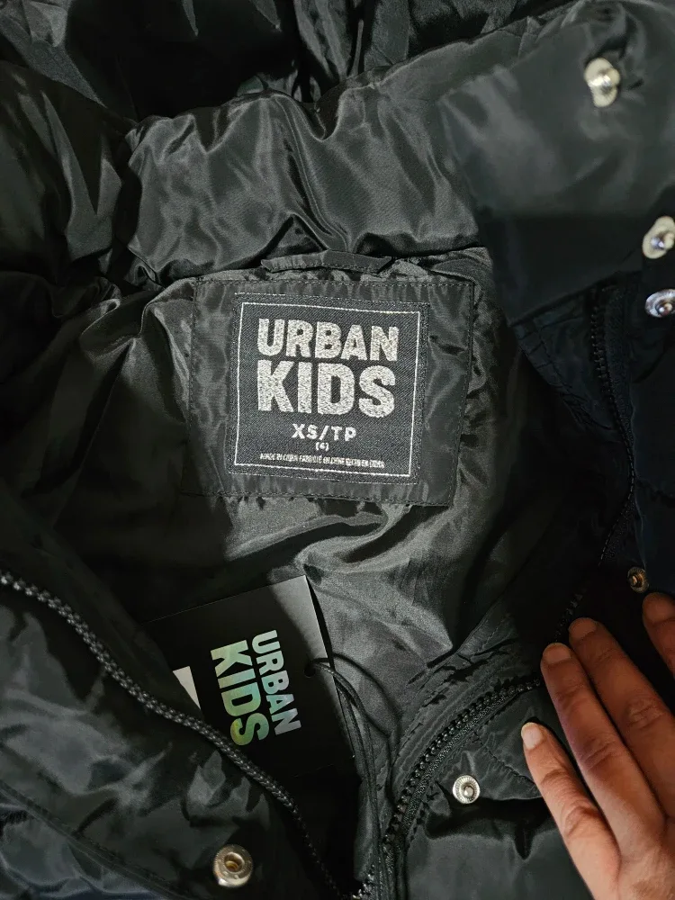 Urban Kids Black Puffer Jacket - Size XS image indicator(3)