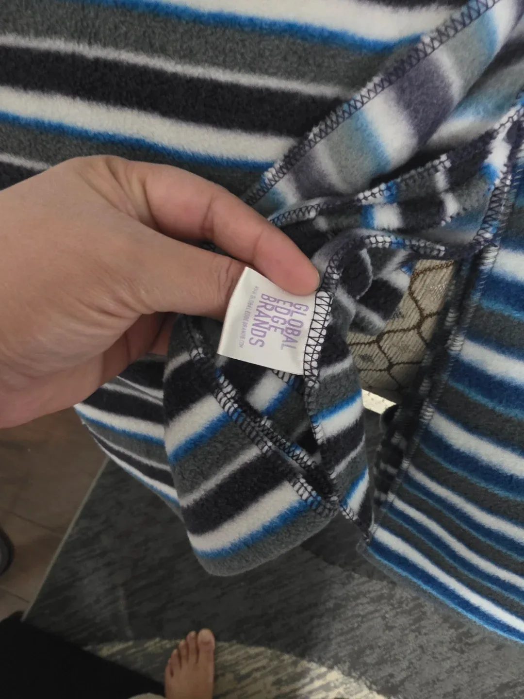 Global Edge Brands Striped Hat, Scarf & Gloves Set