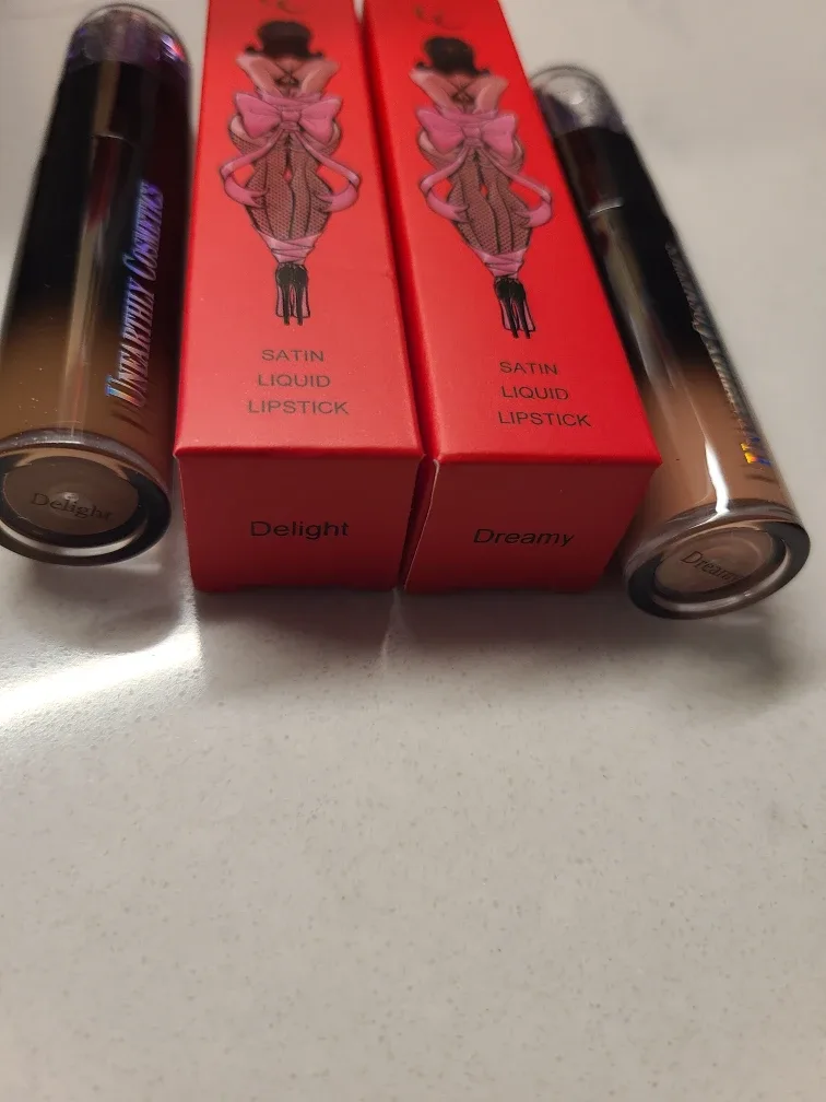 Unearthly Cosmetics Lipsticks/Lip Oils image indicator(2)