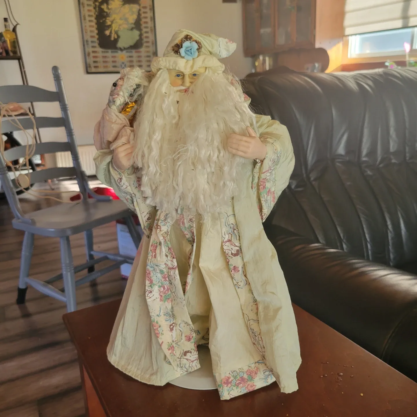 Vintage Santa Claus Figurine