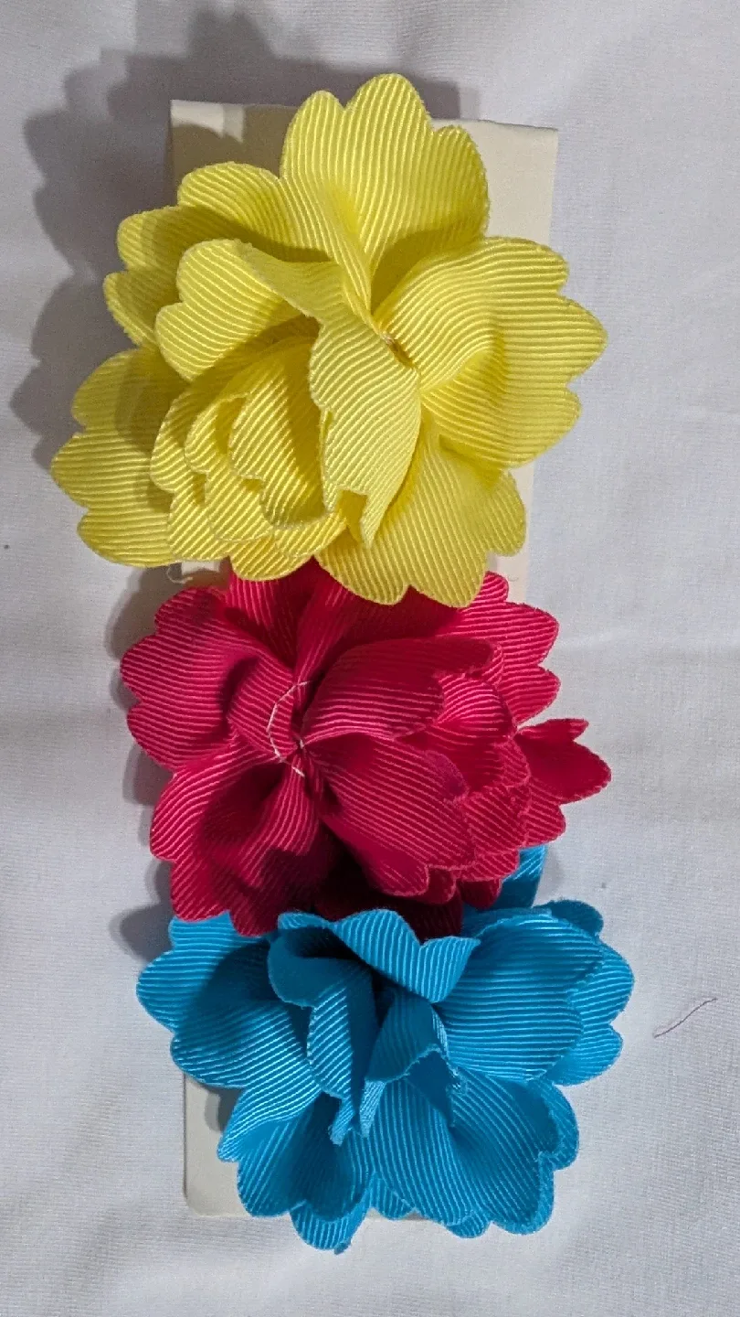 Gymoboree Flower Hair clips- New image indicator(4)