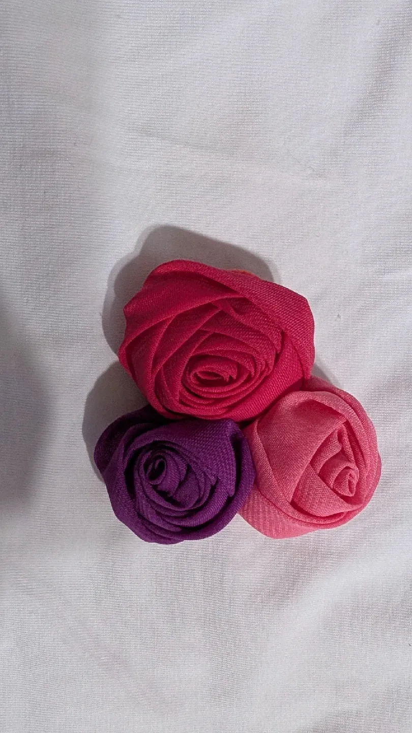 Gymoboree Flower Hair clips- New image indicator(8)