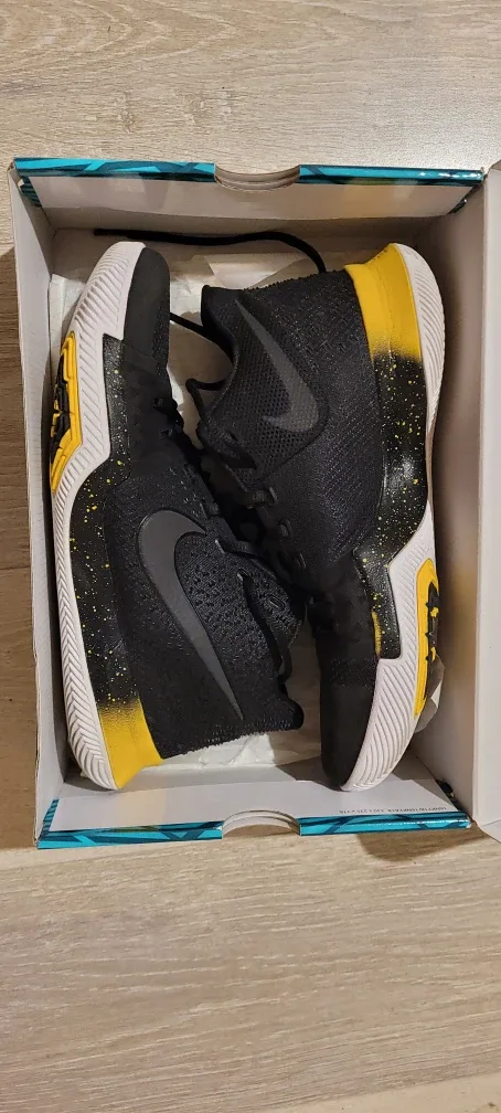 Nike Kyrie Flytrap III Black/Yellow