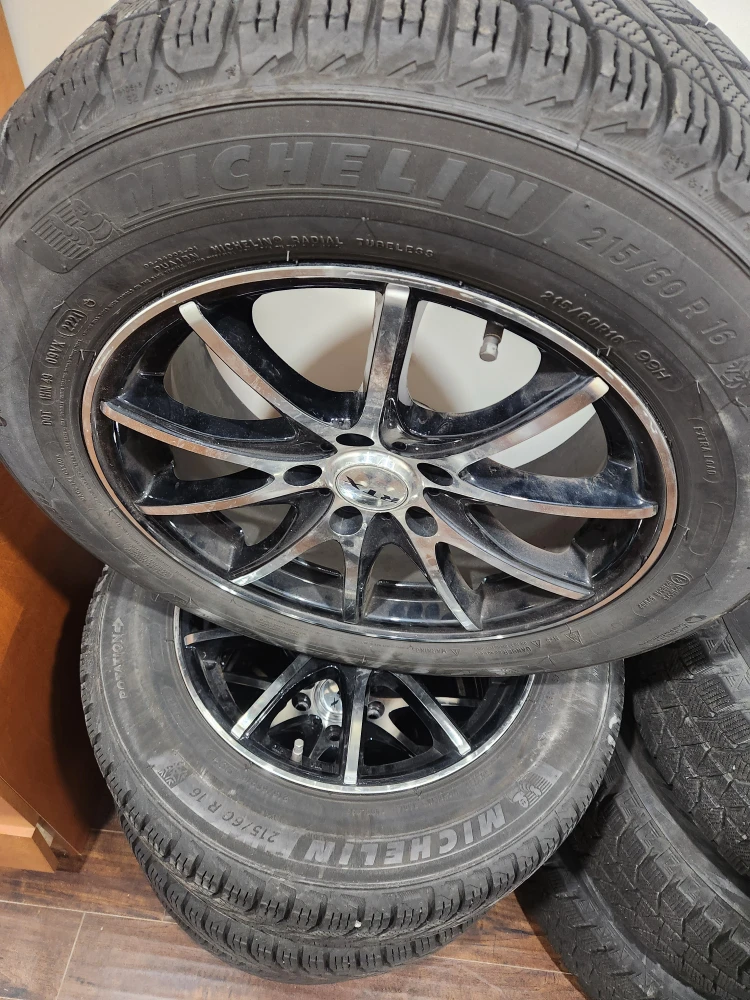 Michelin X-Ice Snow Tires 215/60R16 with RTX Rims