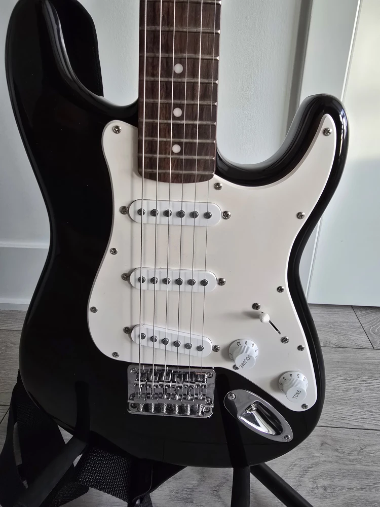 Squier Mini Strat Electric Guitar - Black - photo 3