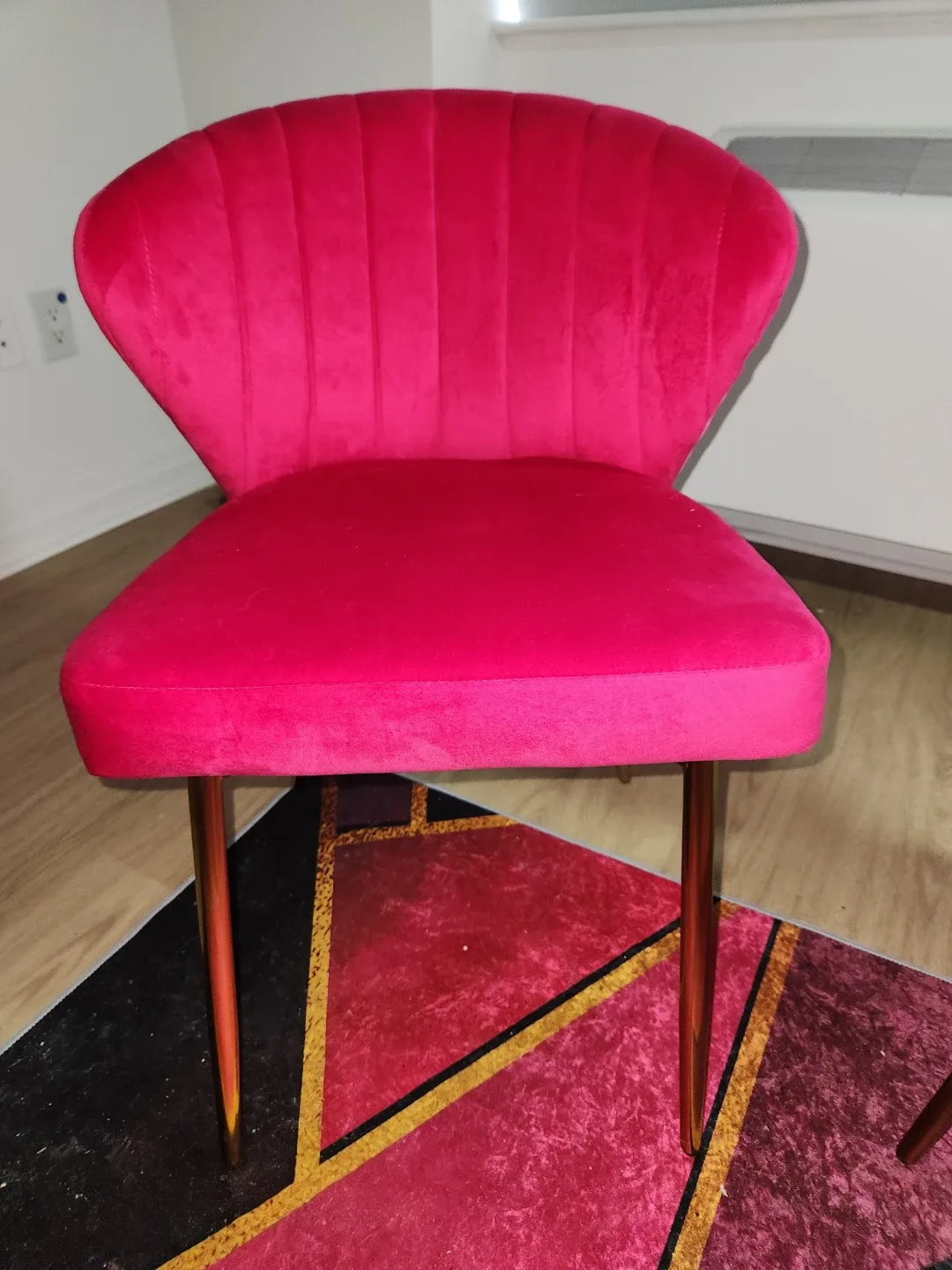 Elegant Chairs (Dining Room, Living Room, Accent Chairs) image indicator(2)