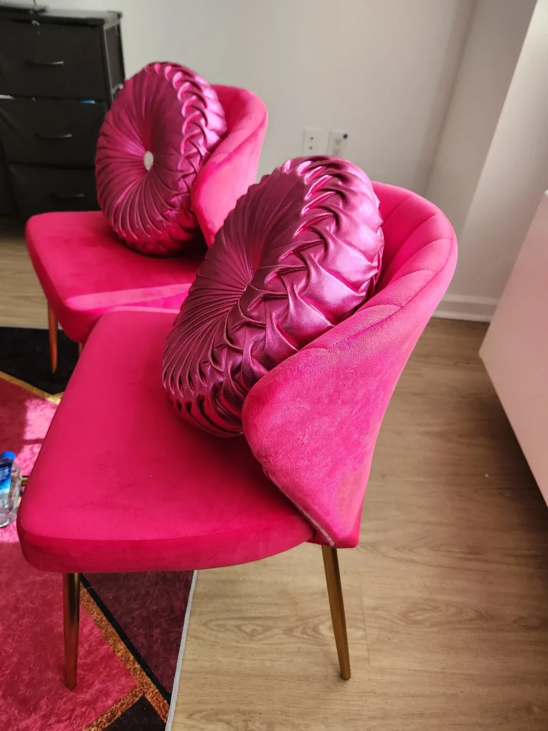 Elegant Chairs (Dining Room, Living Room, Accent Chairs) image indicator(5)