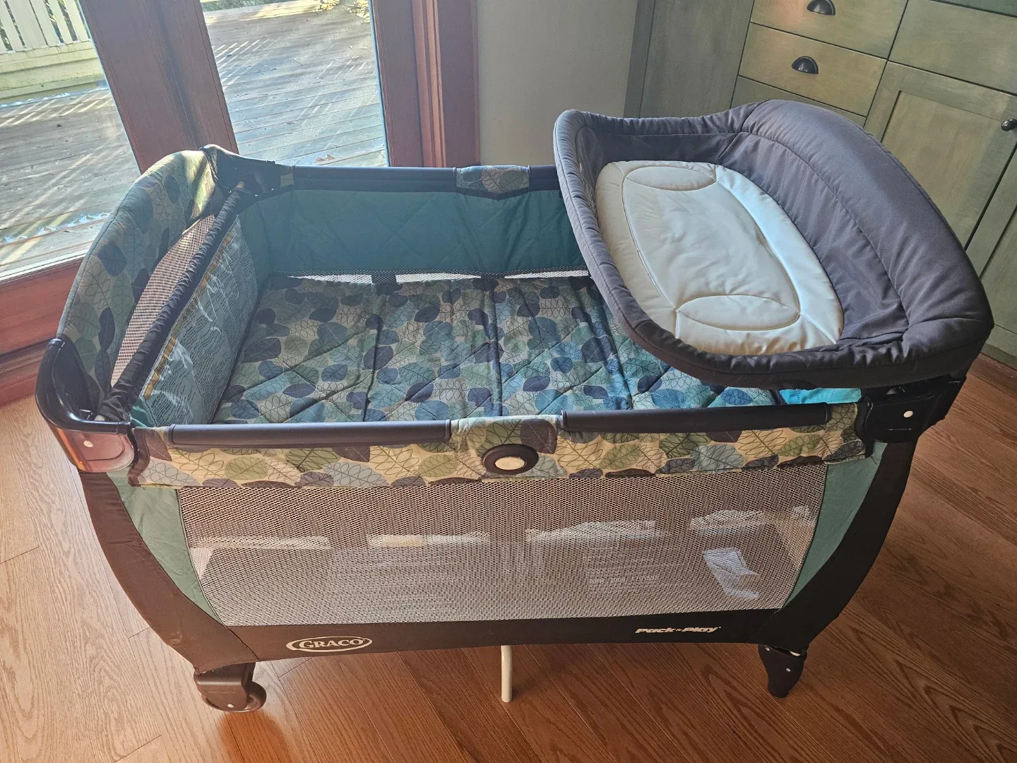 Graco Pack 'n Play image indicator(2)