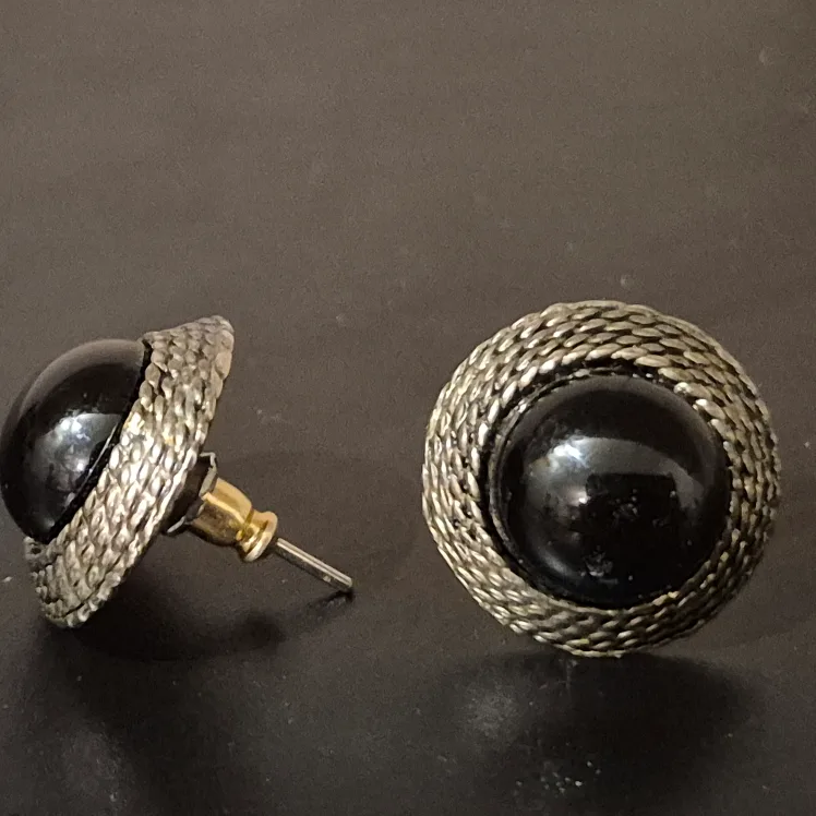 *Vintage* Large Black+Silver-Toned Round Stud Earrings image indicator(2)