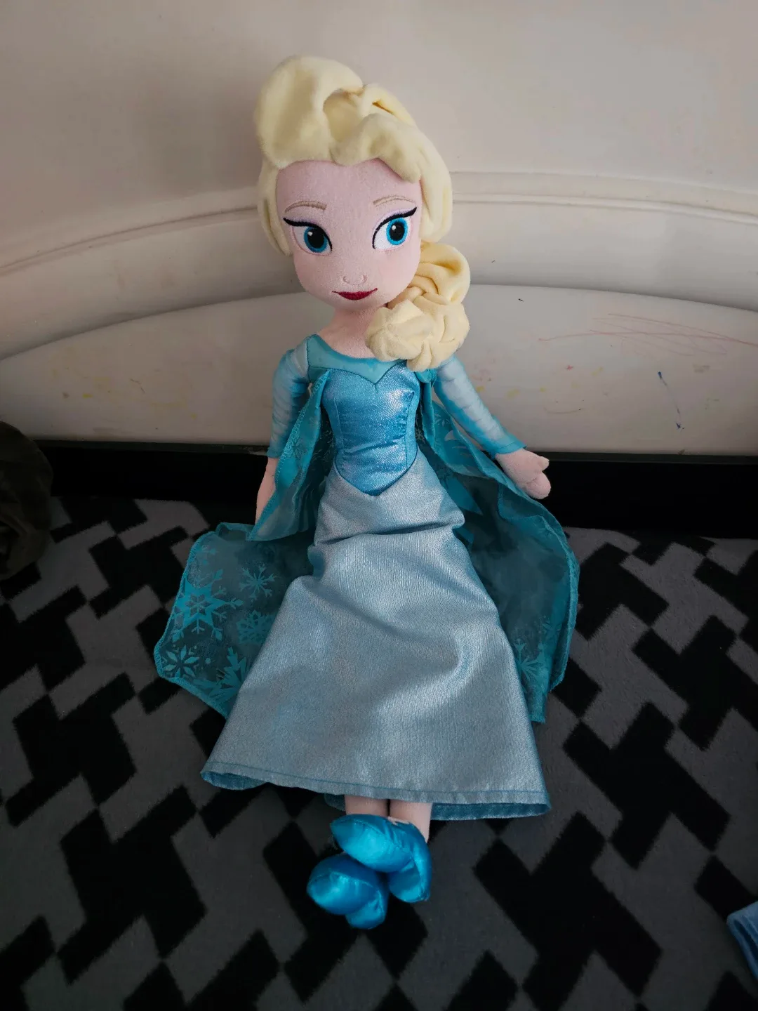 3 Disney Princess Plush Dolls (Elsa, Cinderella, Moana) image indicator(6)