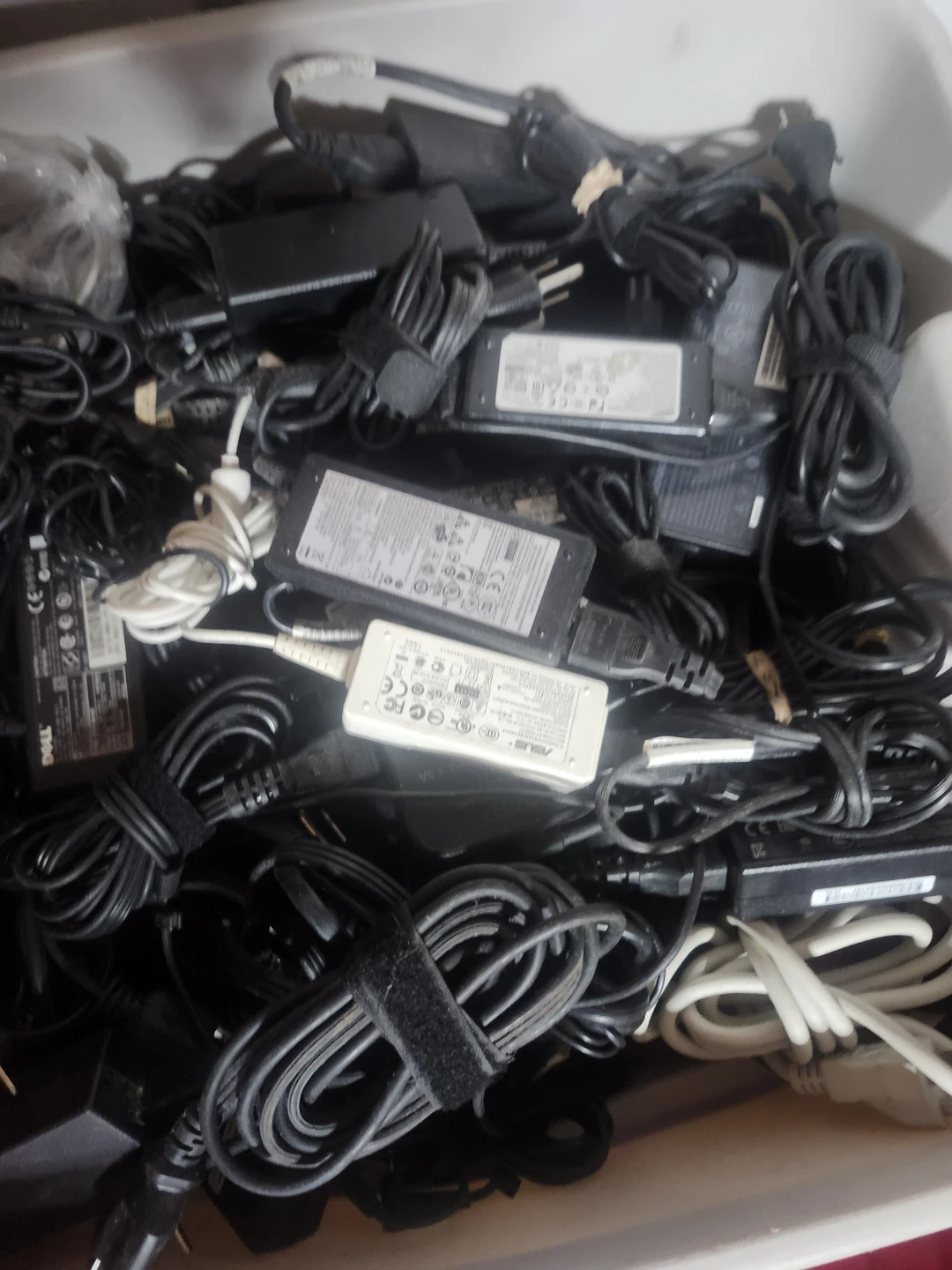 Mixed Lot of AC Adapters for laptops