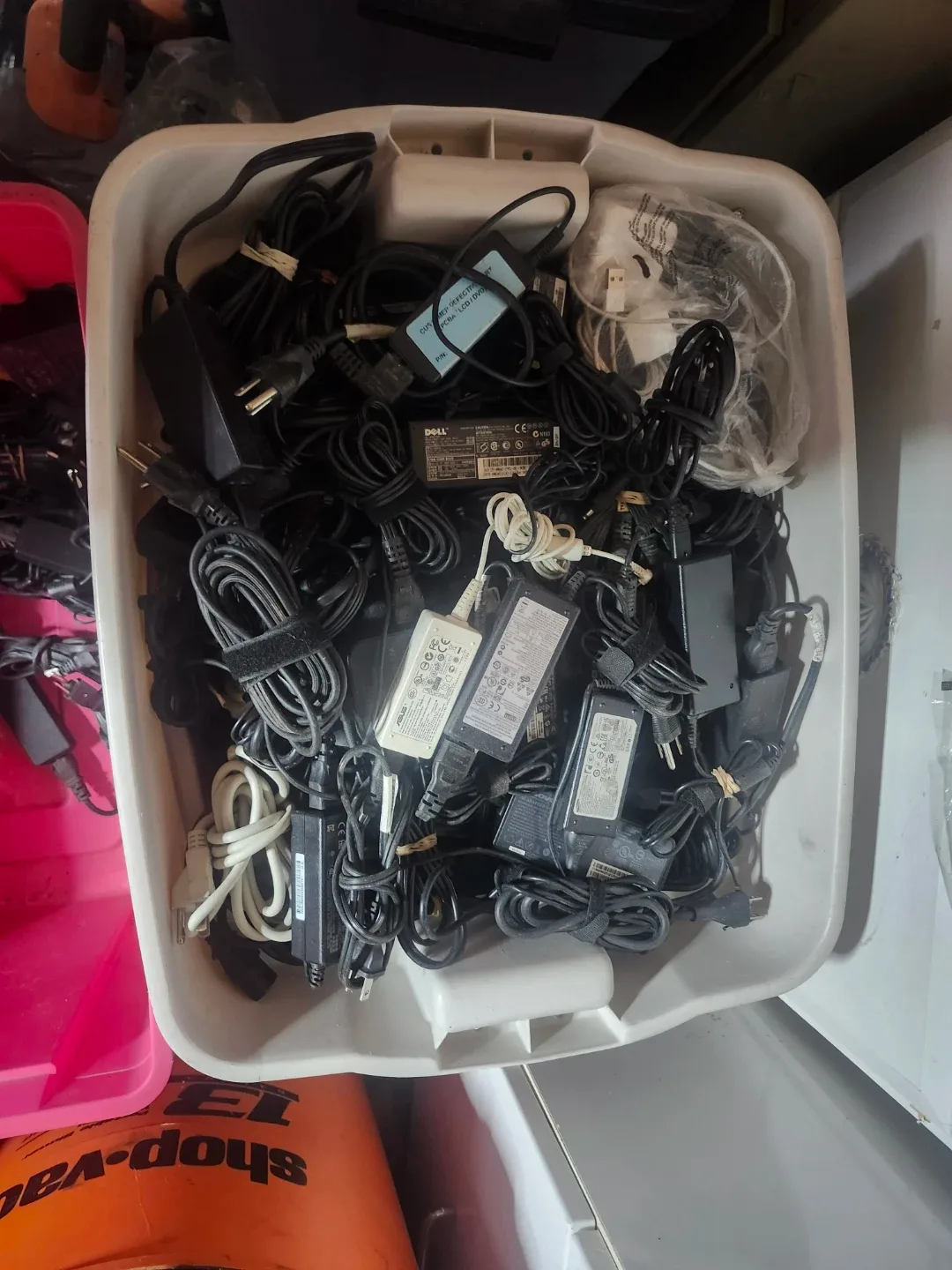 Mixed Lot of AC Adapters for laptops image indicator(2)