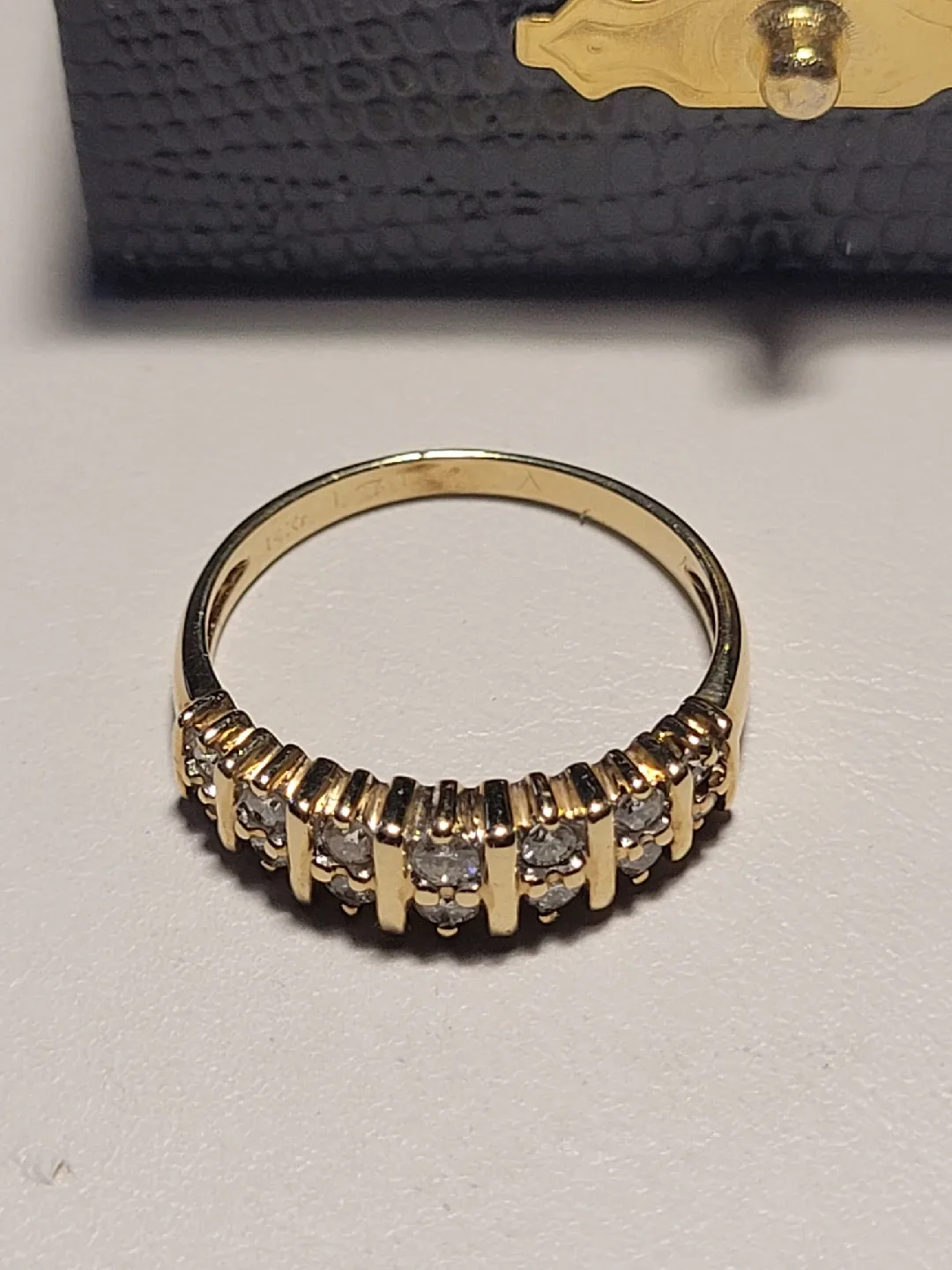 Gold Diamond Ring image indicator(3)