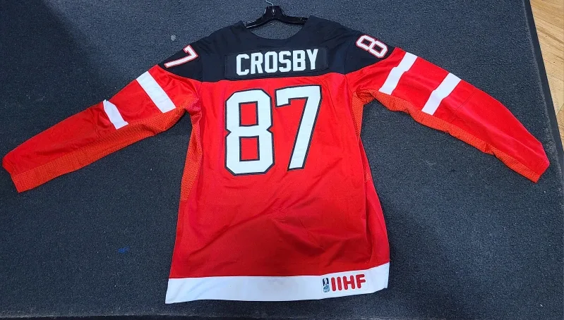 Nike Team Canada Crosby Hockey Jersey image indicator(2)