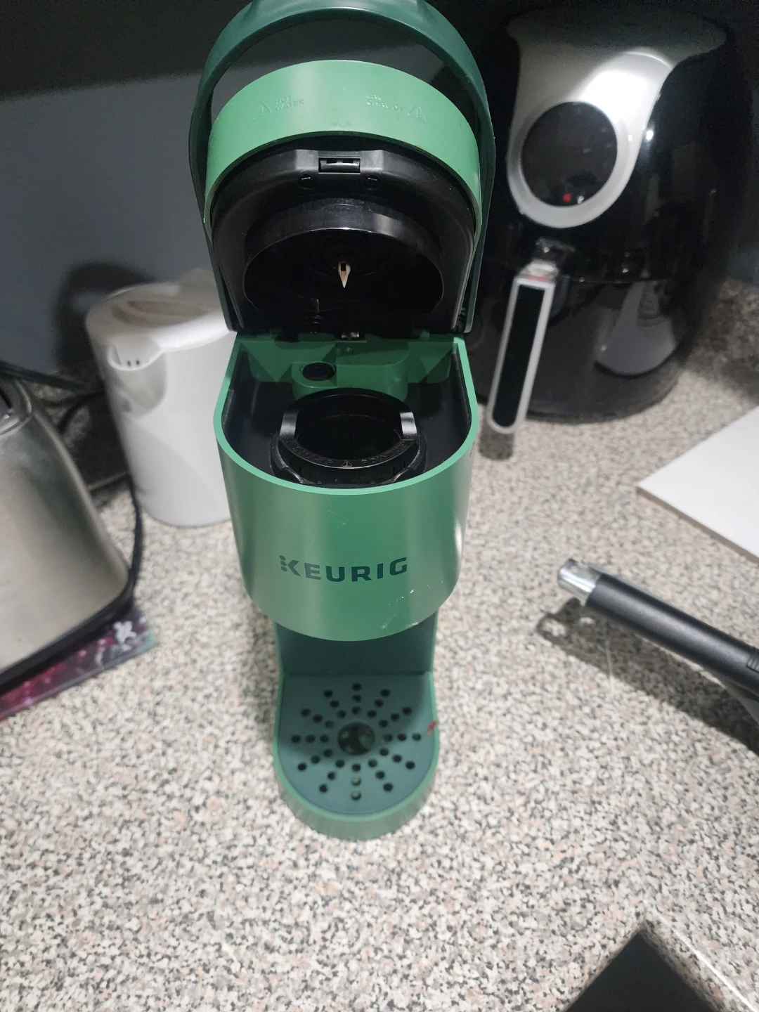 Keurig Single Serve Coffee Maker - Green - photo 2