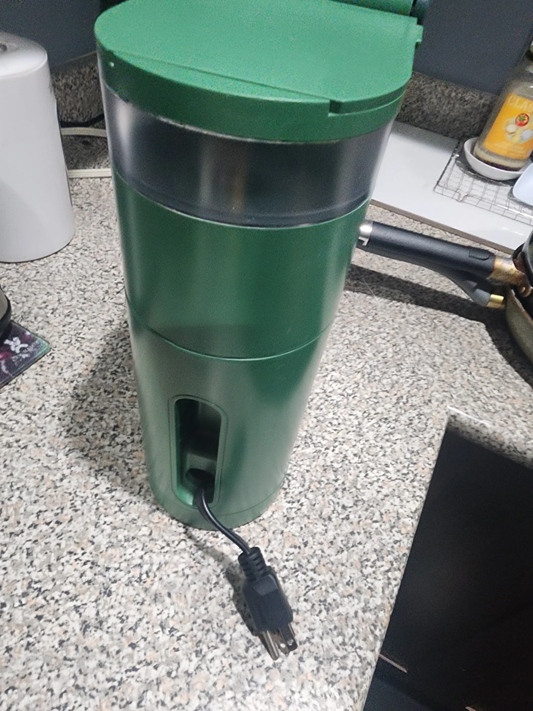 Keurig Single Serve Coffee Maker - Green - photo 4