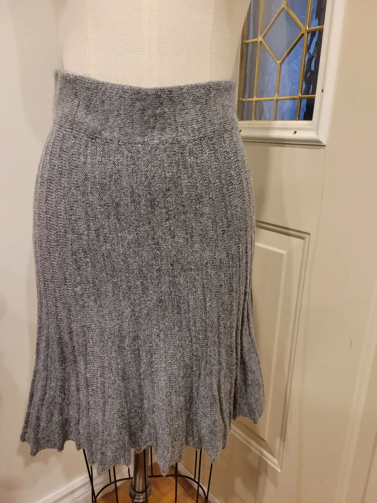 Zara med Knit Skirt image indicator(4)