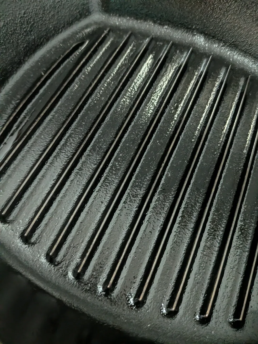 Lodge Cast Iron Grill Pan - Black image indicator(4)