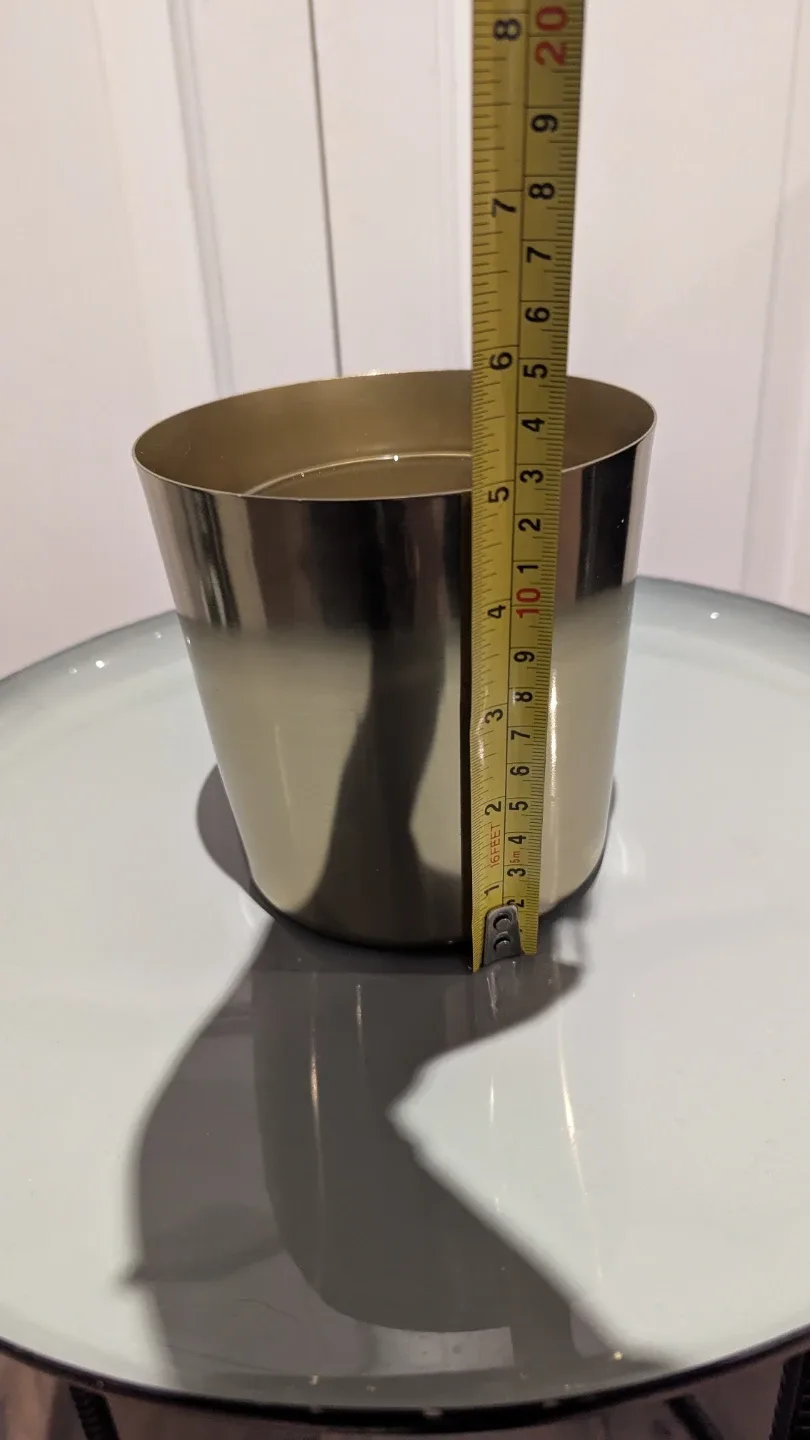 Gold & Clear Vases image indicator(3)