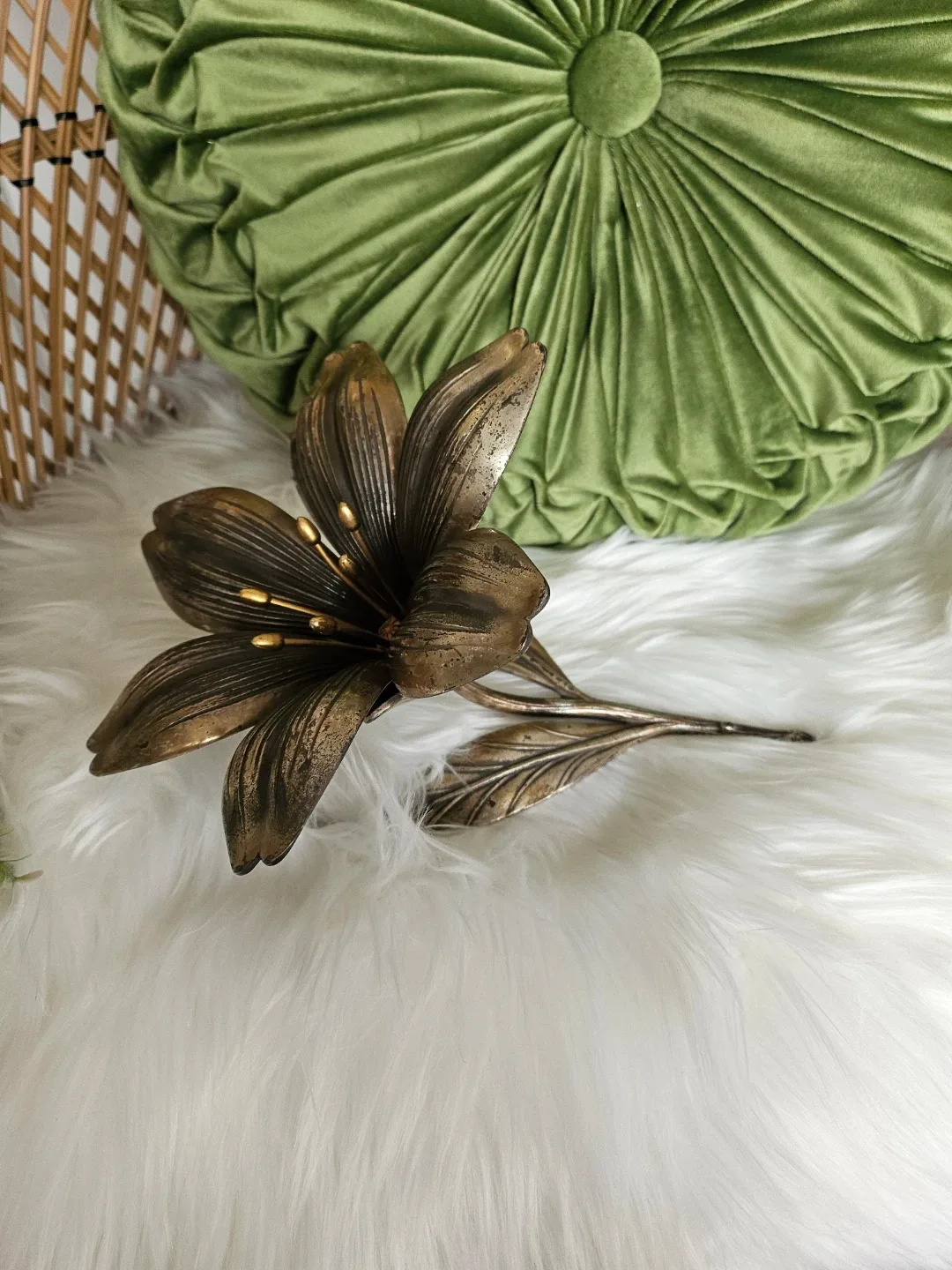 Vintage S. Agudo Flower Ashtray 1950s image indicator(2)