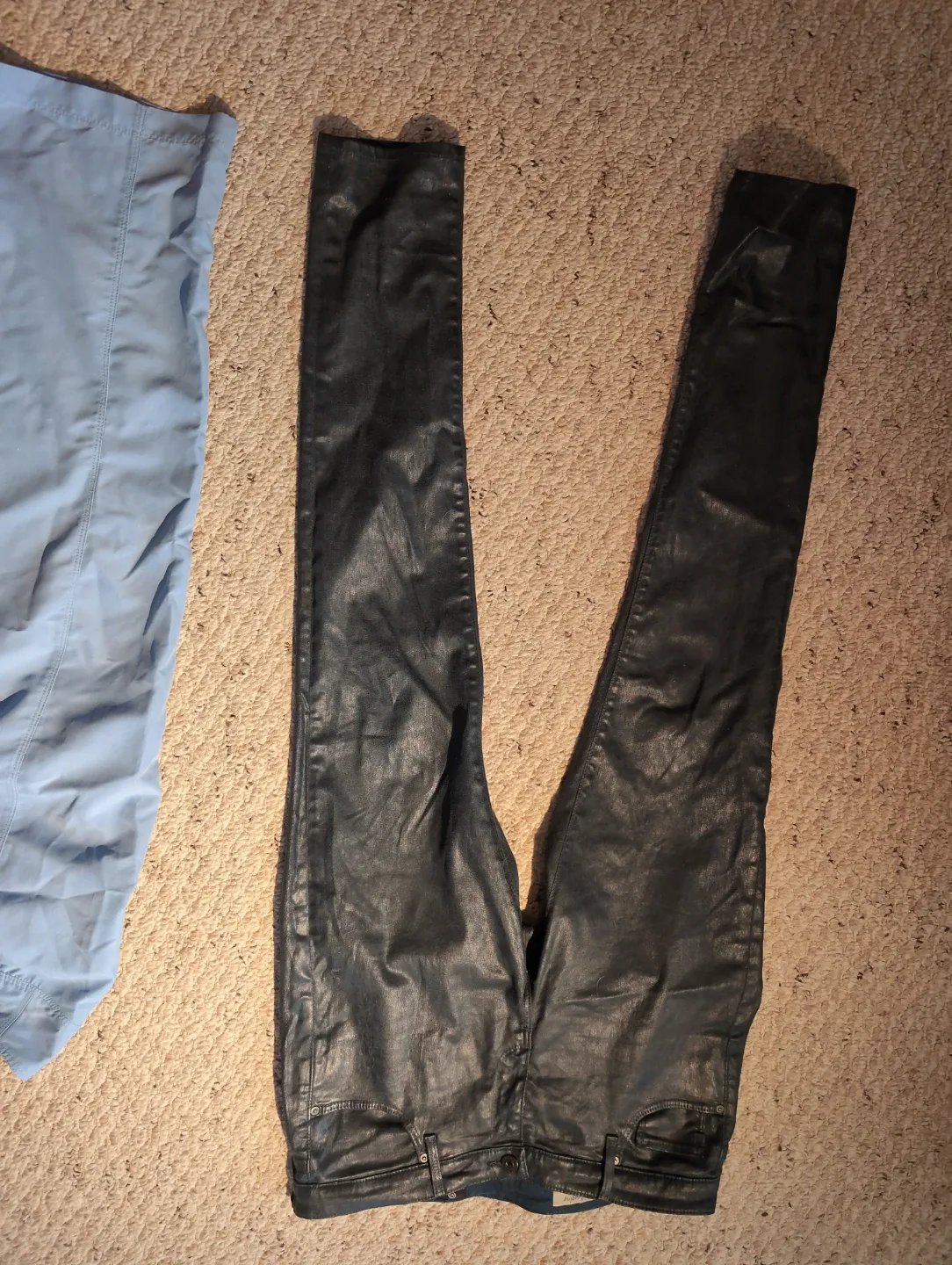 Women's pants image indicator(2)