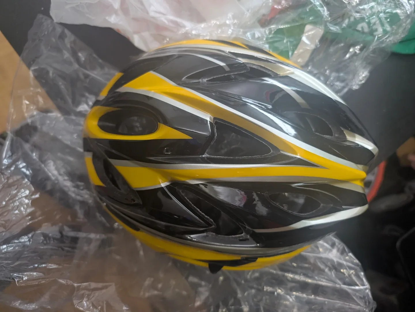 Adult Cycling Helmet - Yellow/Black thumbnail