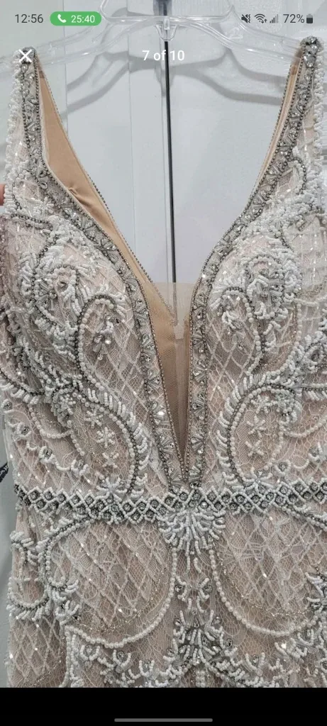 Wedding Dress - Elegant & Beautiful image indicator(3)