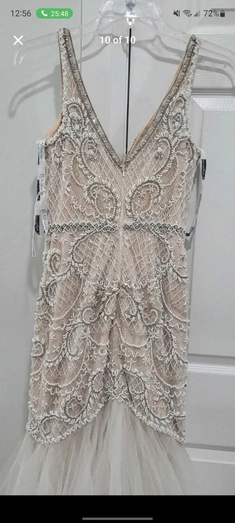 Wedding Dress - Elegant & Beautiful image indicator(4)