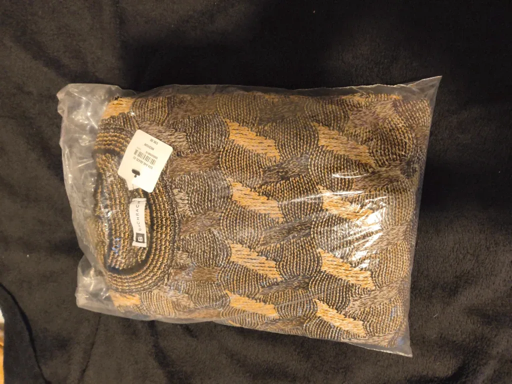 Bachrach Sweater - Size Medium - New with Tags thumbnail