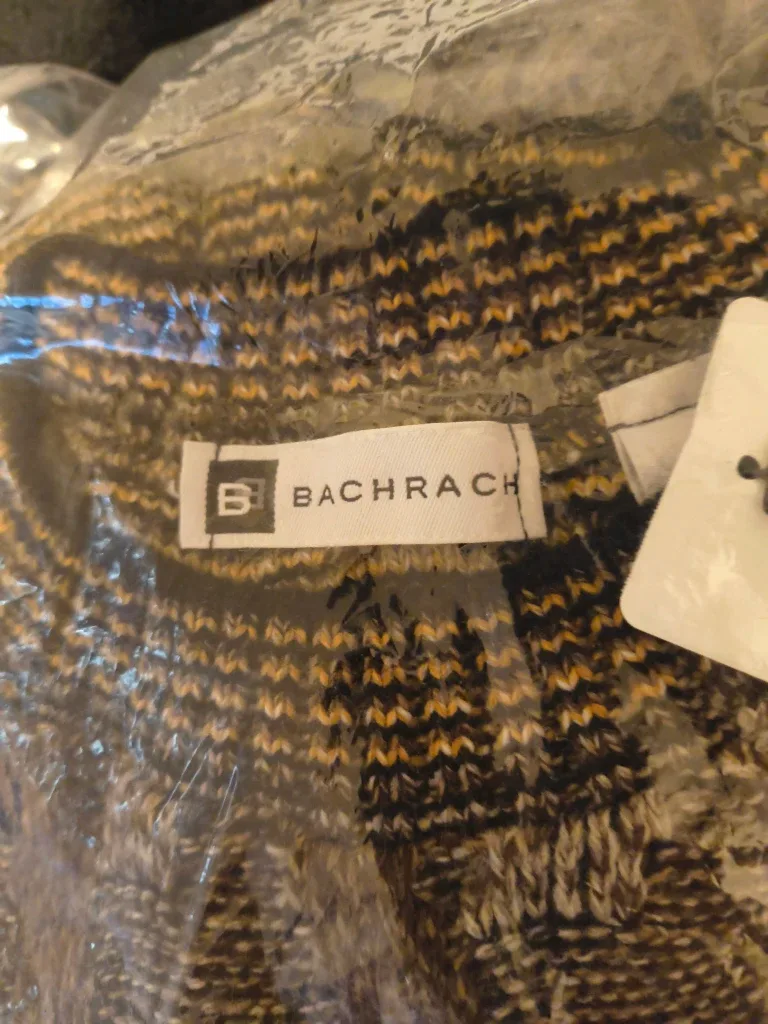 Bachrach Sweater - Size Medium - New with Tags image indicator(2)