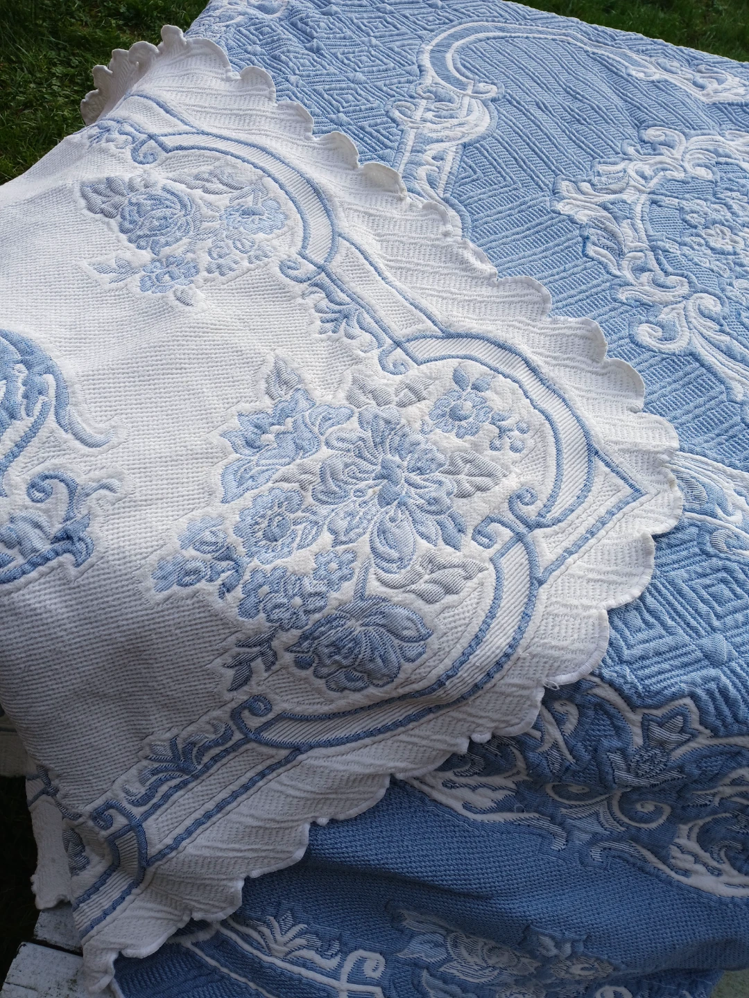 Blue & White Floral Bedspread