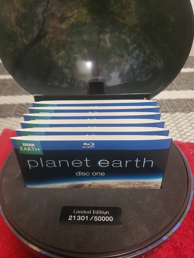 BBC Earth Planet Earth Limited Edition Blu-ray Set image indicator(2)