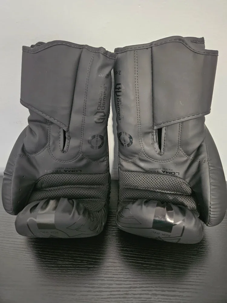 RDX Quadro Dome 3 Boxing Gloves - Black image indicator(3)