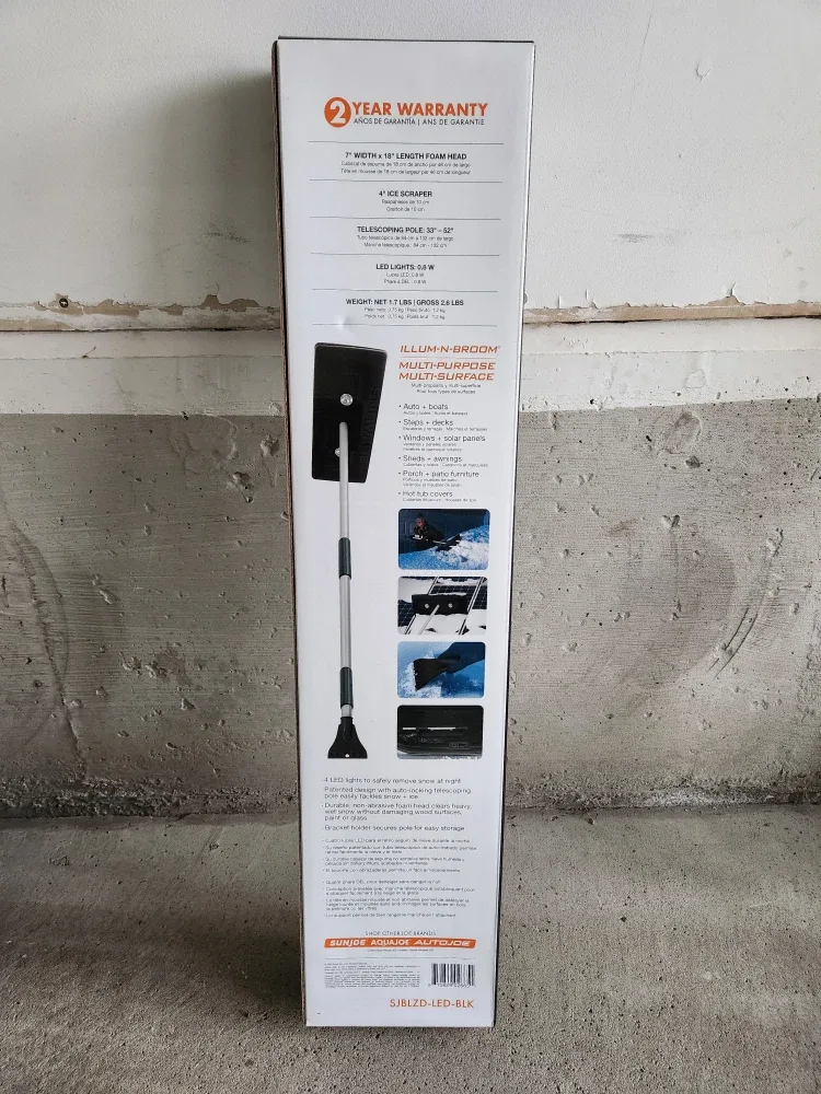 Snow Joe Illum-n-Broom LED Lighted 4-in-1 Ice Scraper image indicator(2)