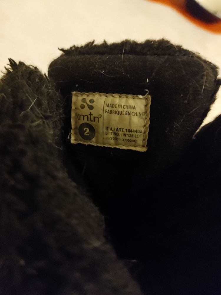 mtn Kids Winter Boots - Size 2 - photo 4