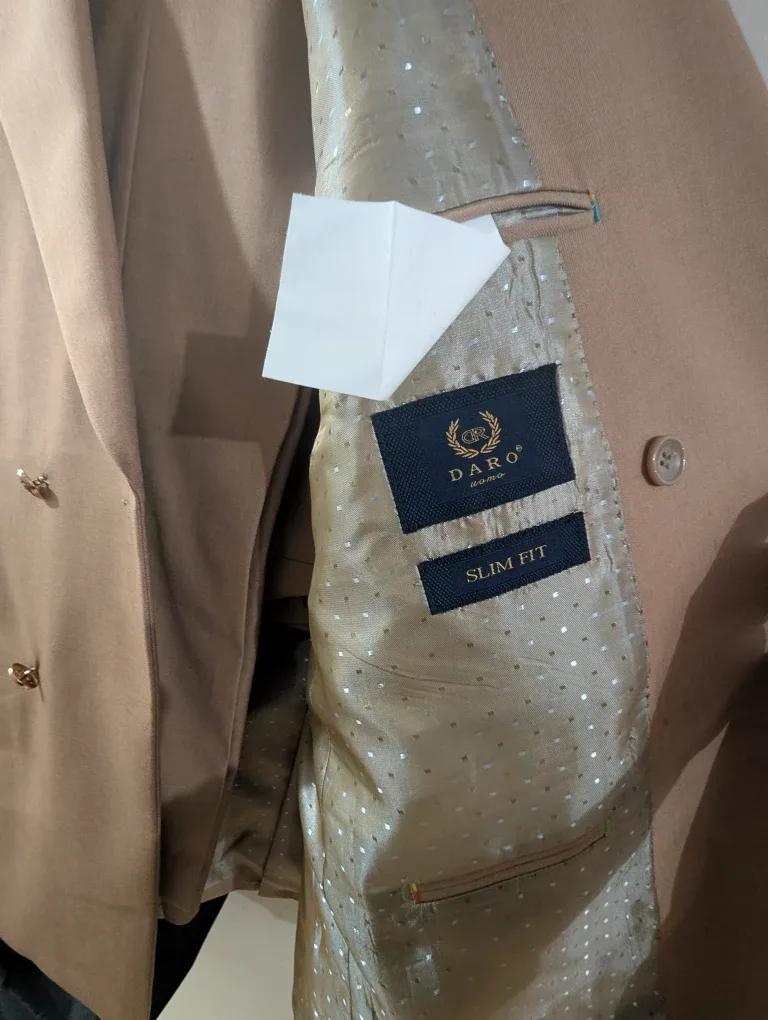 Daro-Uomo Exclusive Suit - Size XXL BRAND NEW image indicator(4)