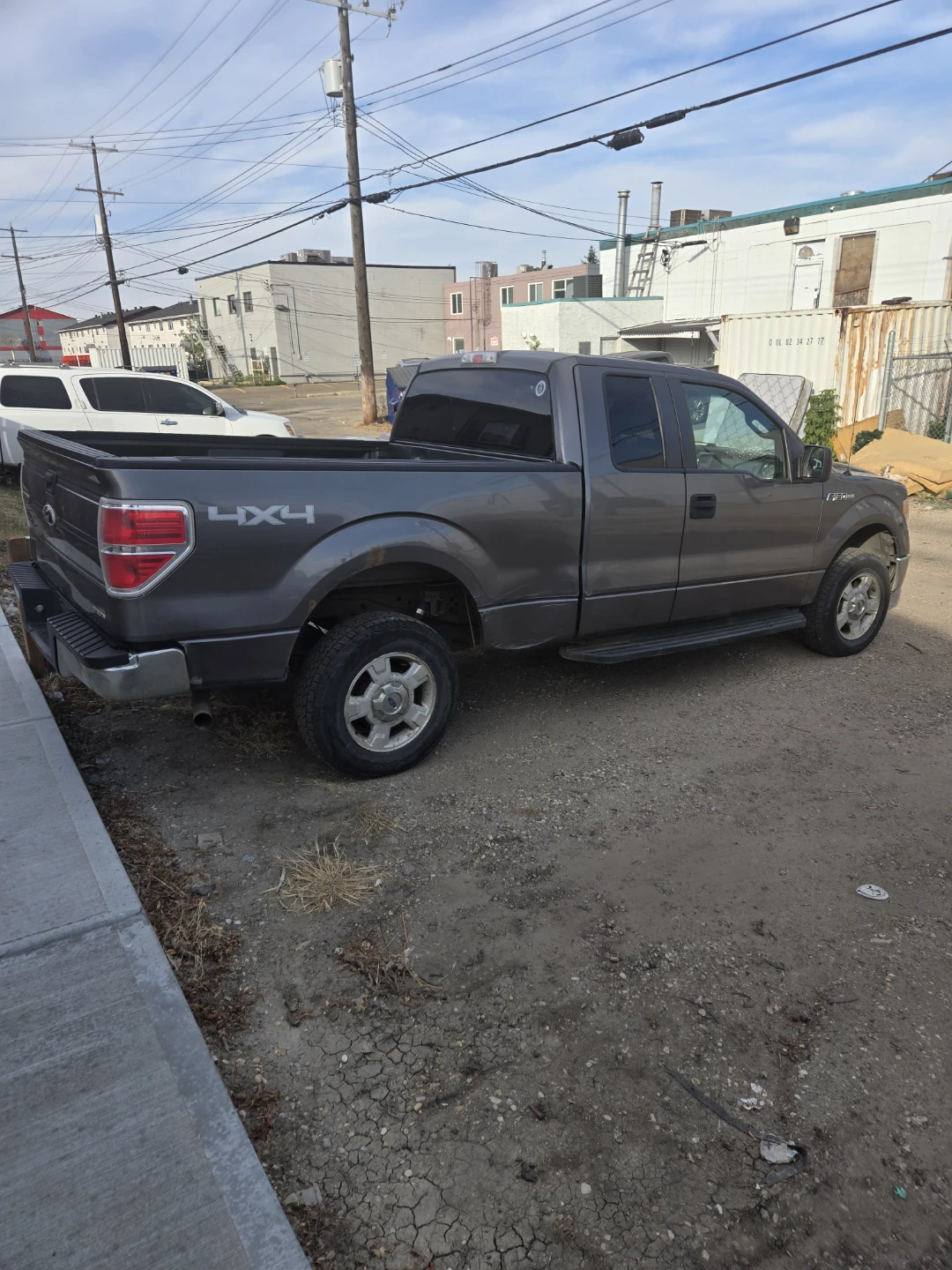 Ford F-150 4x4 Truck